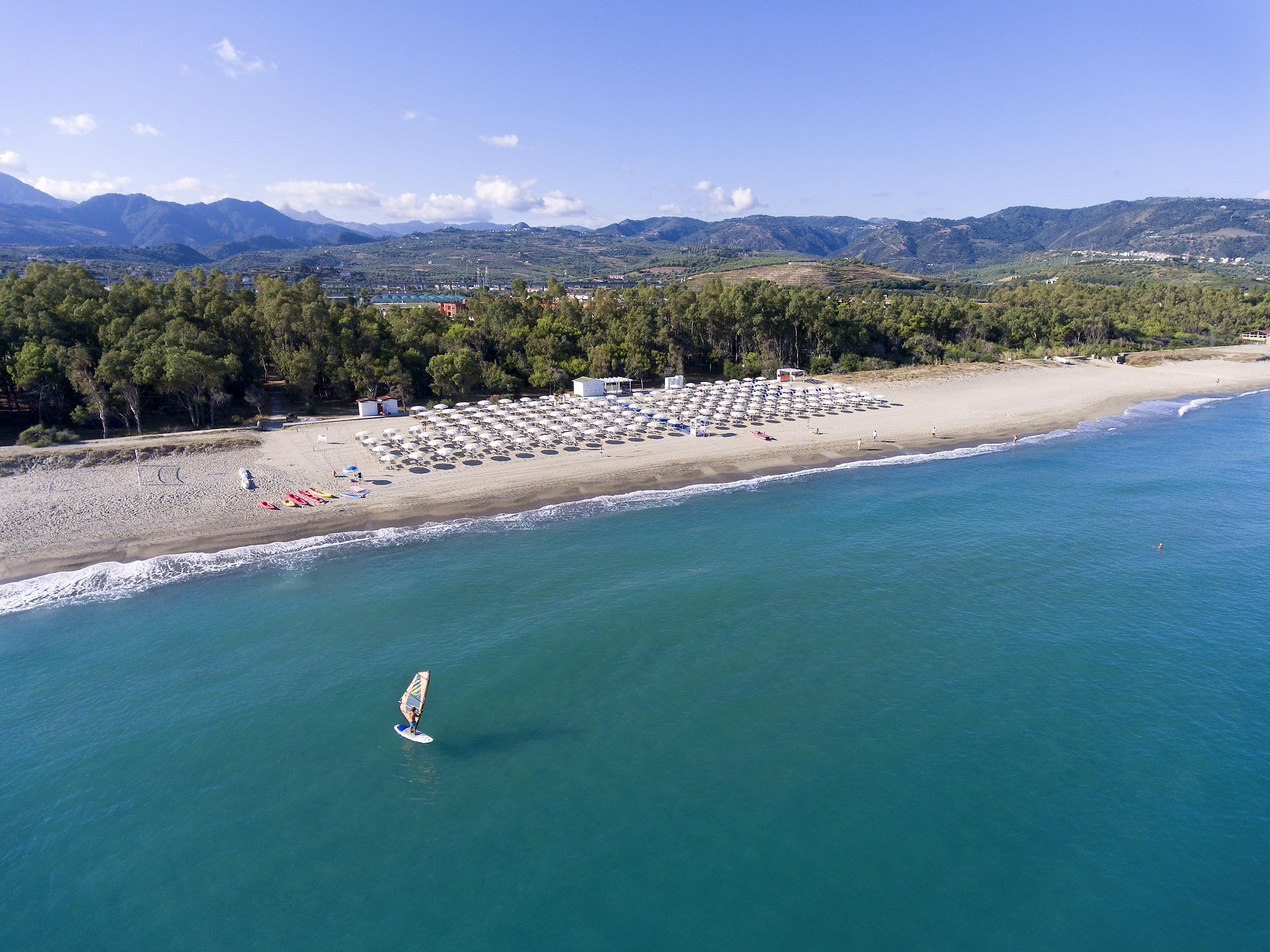 Voi Baia Di Tindari Resort Фурнари Экстерьер фото