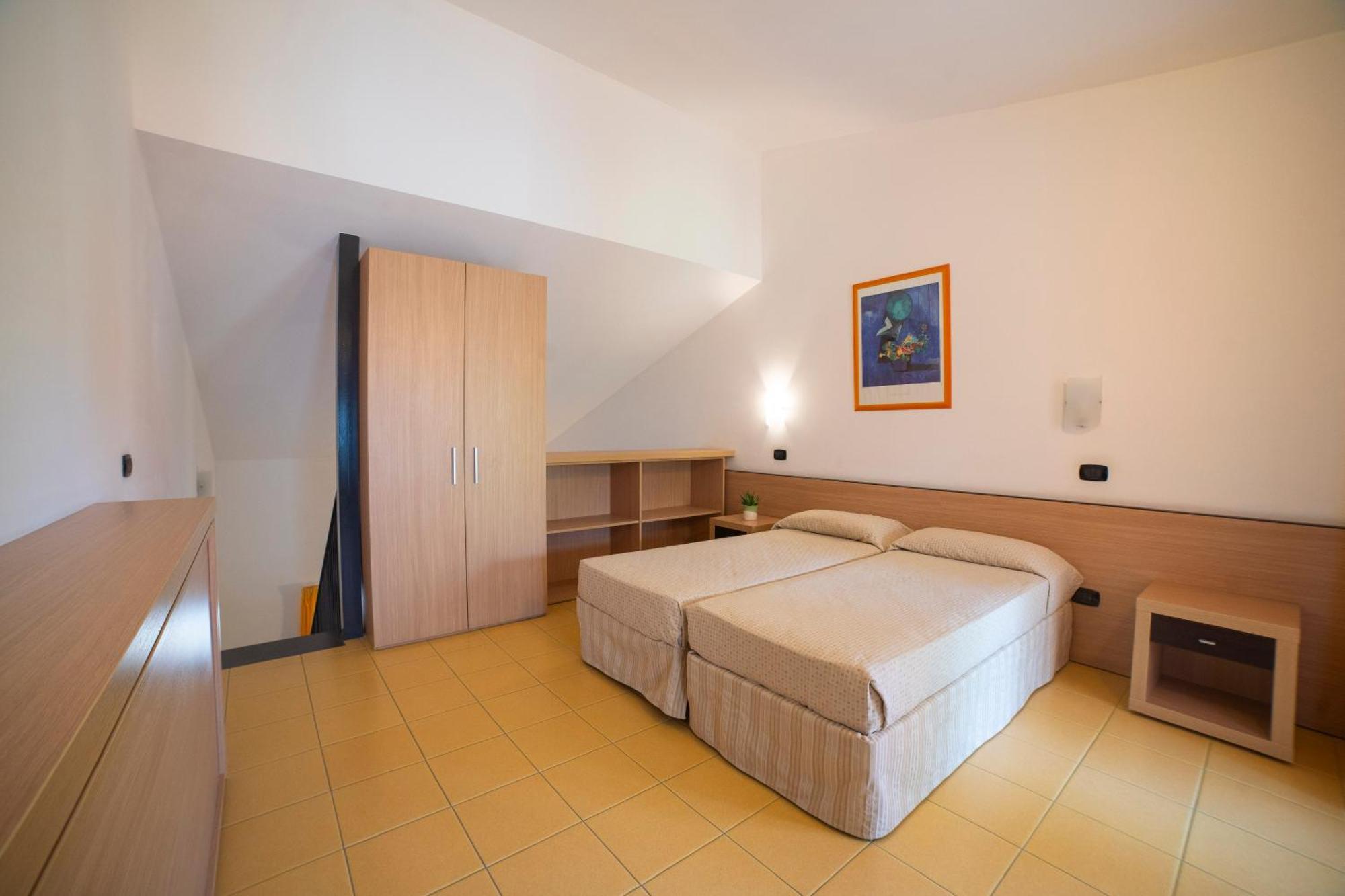 Voi Baia Di Tindari Resort Фурнари Экстерьер фото