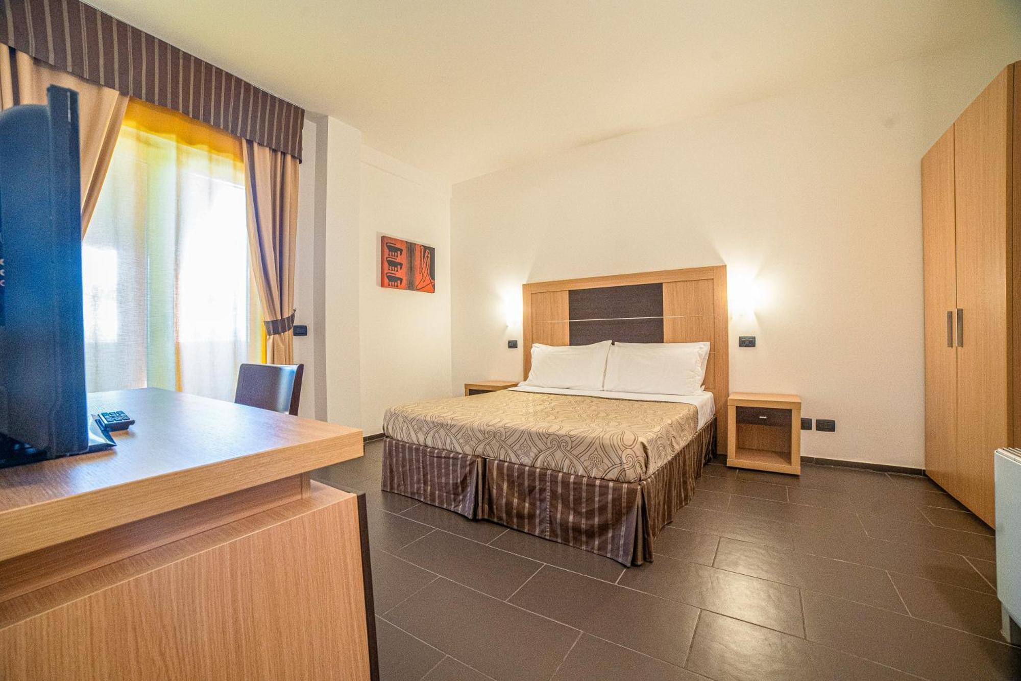 Voi Baia Di Tindari Resort Фурнари Экстерьер фото