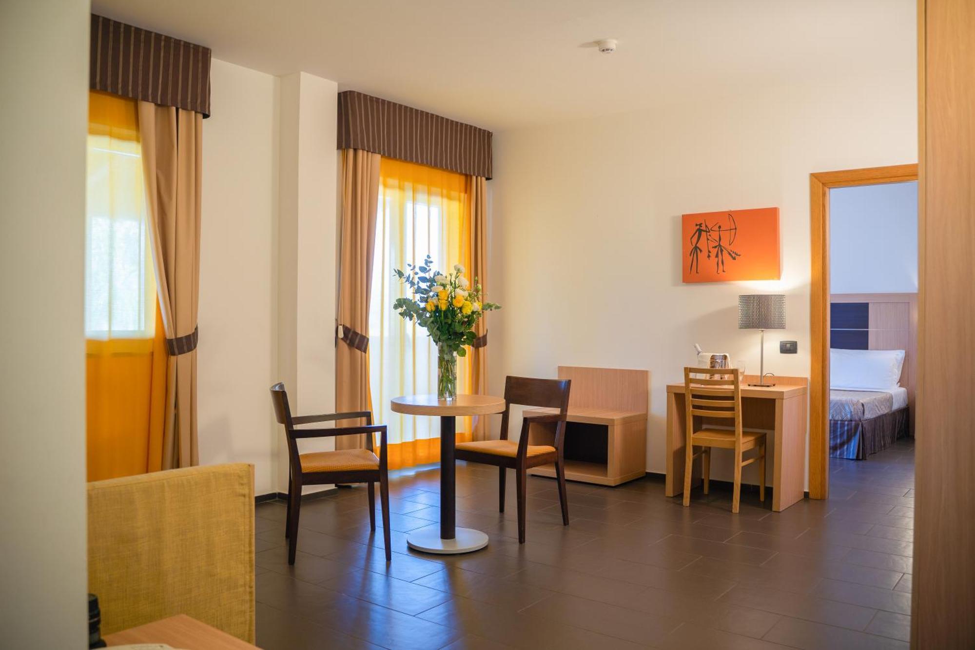 Voi Baia Di Tindari Resort Фурнари Экстерьер фото