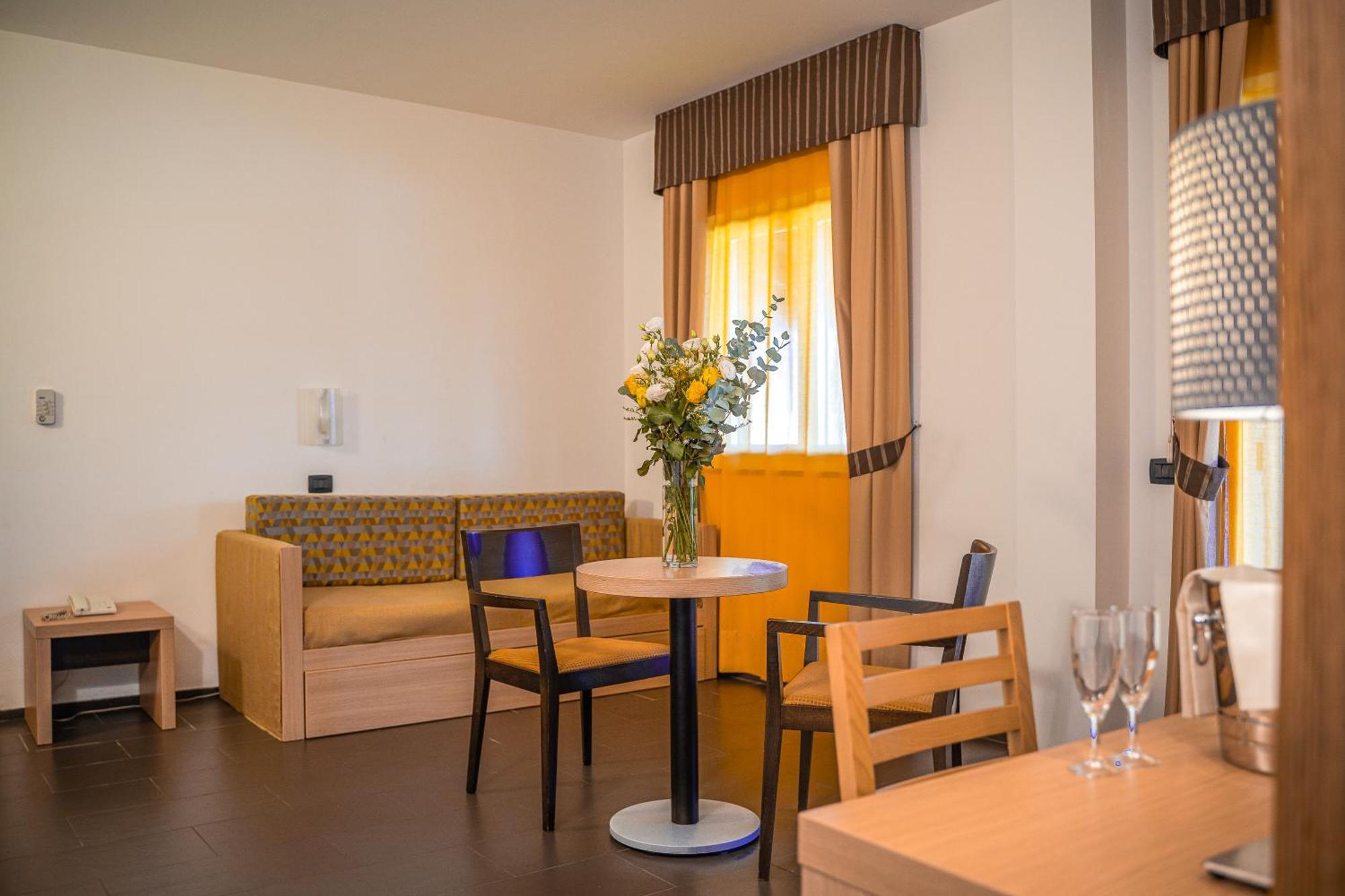 Voi Baia Di Tindari Resort Фурнари Экстерьер фото