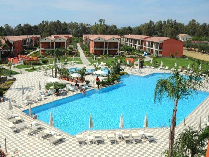 Voi Baia Di Tindari Resort Фурнари Экстерьер фото